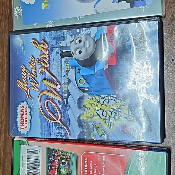 3 Thomas and Friends DVDs - Picture 4 of 7